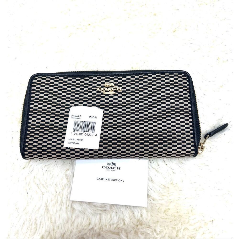 🔥🎁NWT! Coach Accordion Zip Arround Wallet Legacy Jacquard F13677 Msrp:$225.00